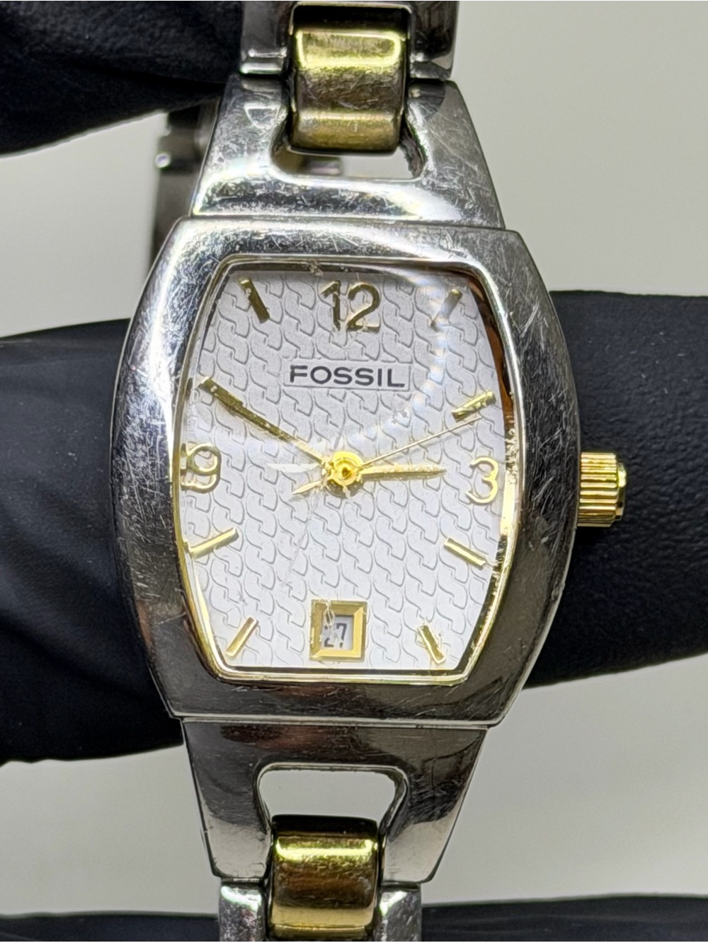 Fossil ES-9825 White Dial Two-Tone Stainless Steel 22mm Ladies’ Dress Watch
